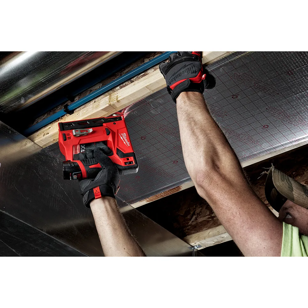 Milwaukee M12 3/8" Crown Stapler